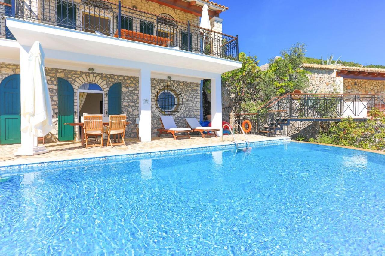 House On The Rocks Villa Katavolos ภายนอก รูปภาพ