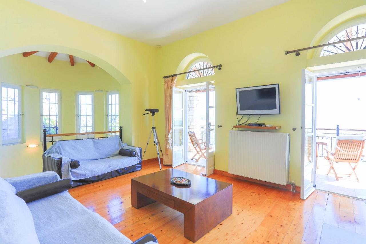 House On The Rocks Villa Katavolos ภายนอก รูปภาพ